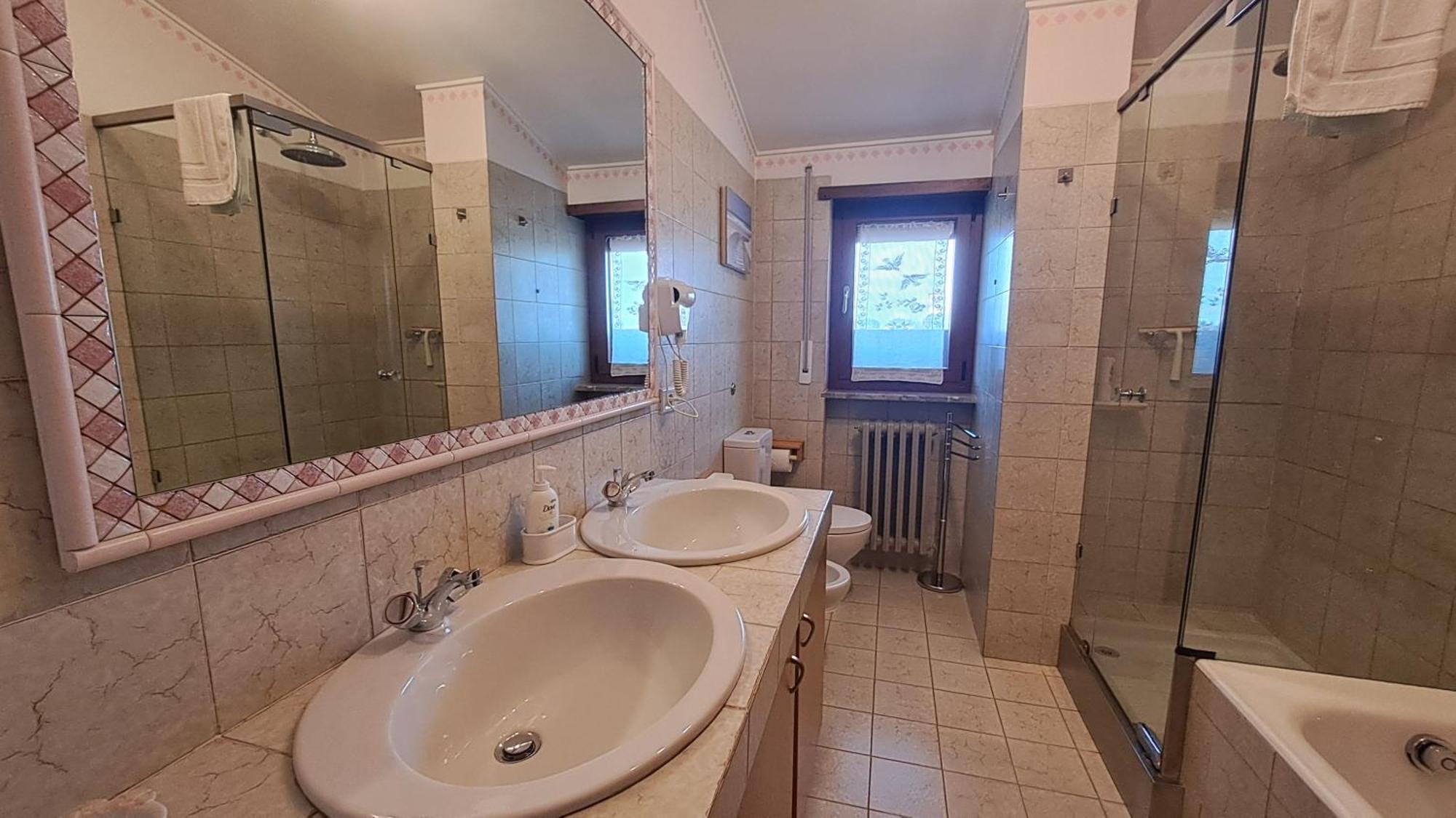 Colleoni'S Lodge Casa Vacanze Con 2 Appartamenti 버델리노 객실 사진